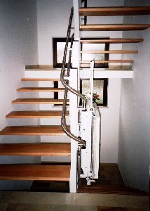 Treppenlift, �ltere Bauweise