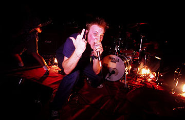 davefinger.jpg (23556 bytes)